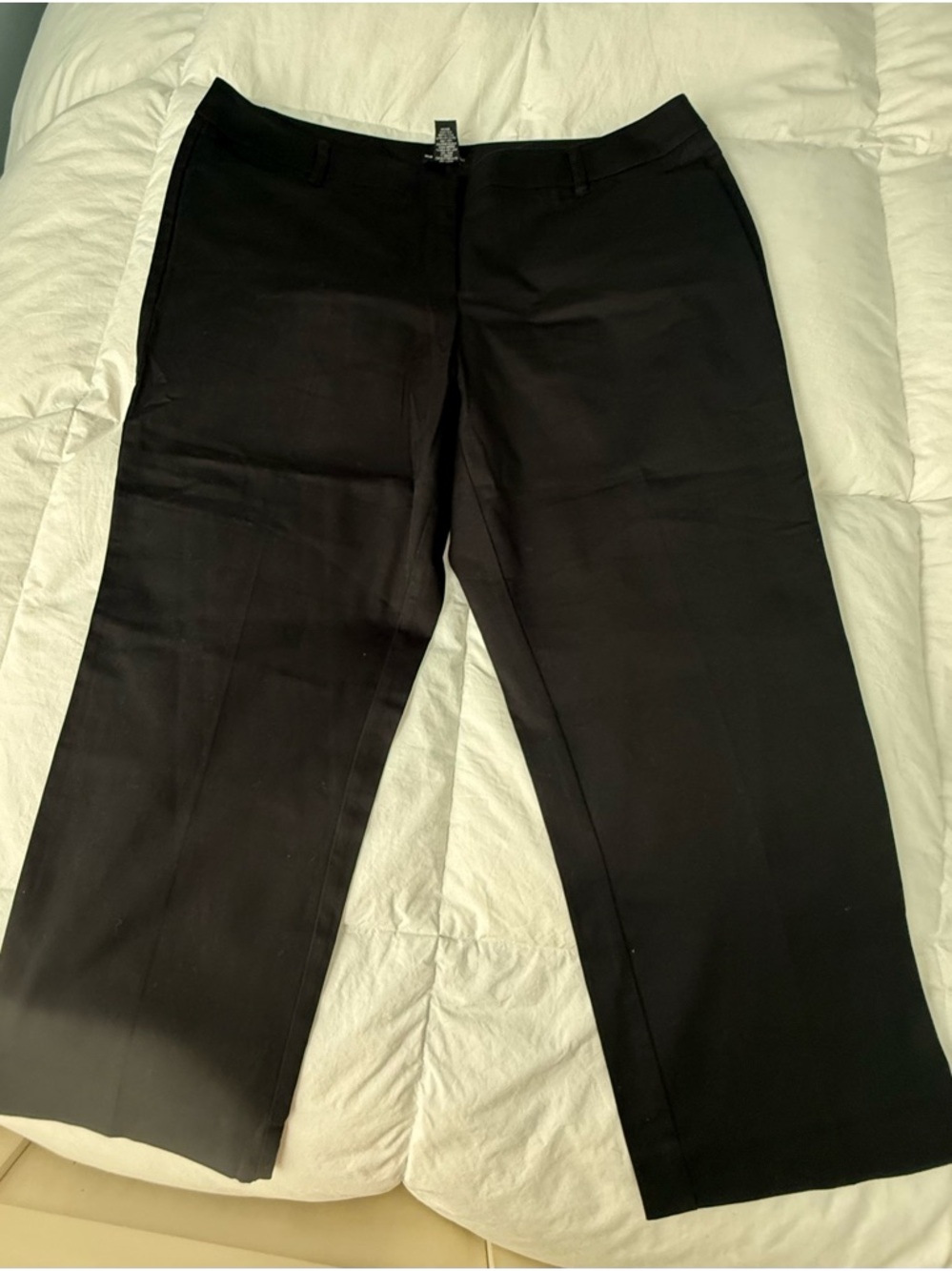 New York & Company Black Stretch Dress Capris size 16